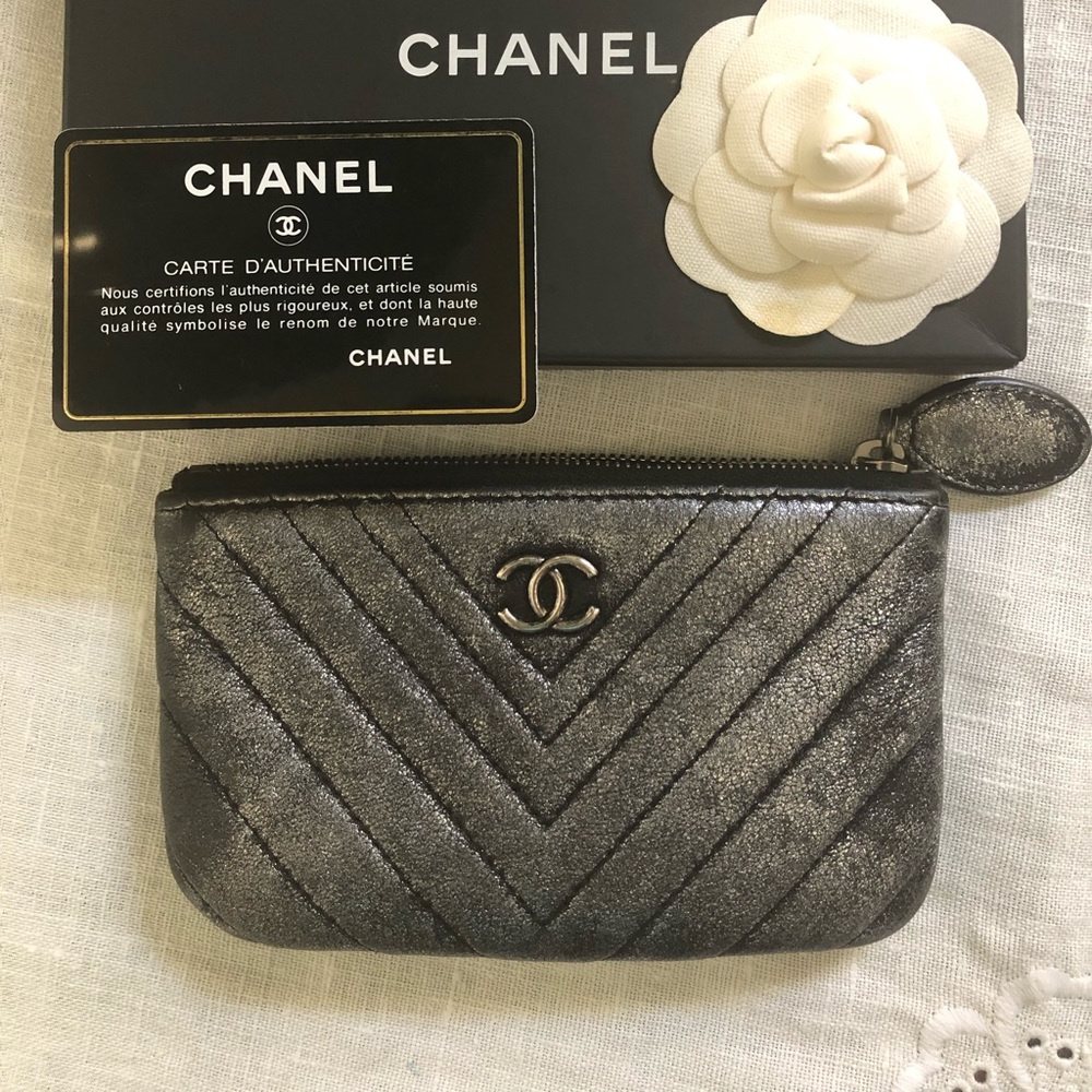 Chanel makeup pouch
